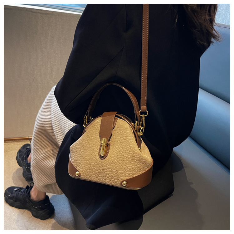 PU Leather Shell Bag – Urban Crossbody & Handbag